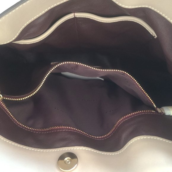 COACH Mae Nomad Hobo/Crossbody Glovetanned Leather NWT - Picture 13 of 14